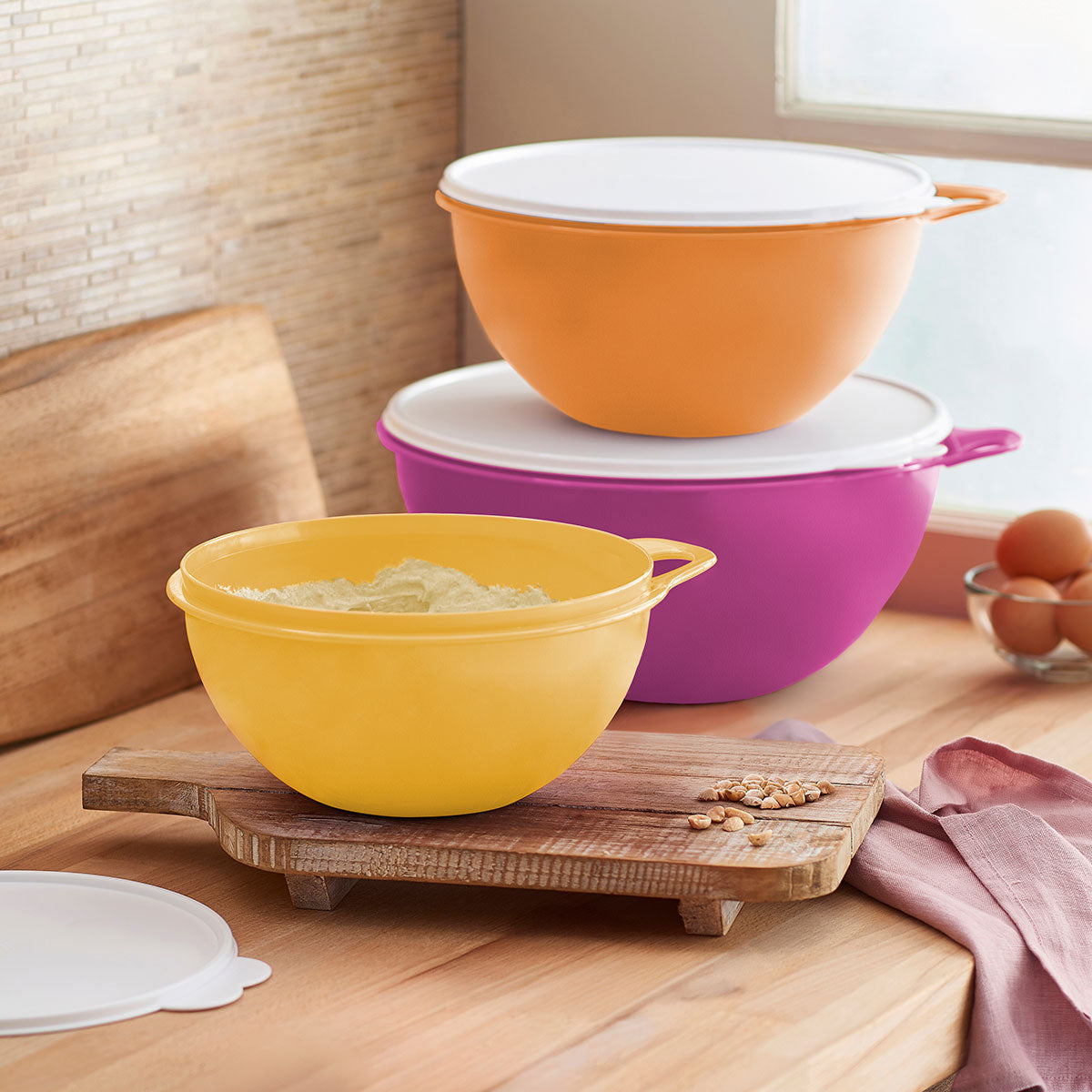 Tupperware® Thatsa® Bowls | Set of 3 | Airtight, Leakproof Mixing Bowl - Image 2